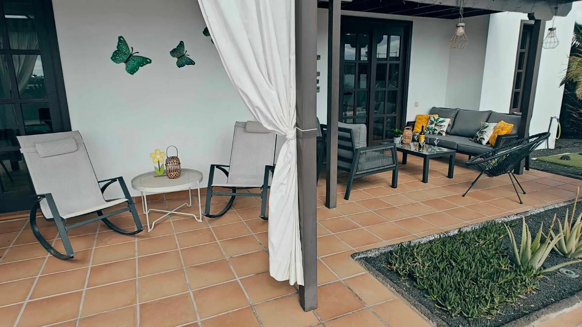 Villa Casa Del Sol Naciente - Heated Pools - Wifi - Uk,Be,Nl,Fr Tv Channels Playa Blanca  Spain