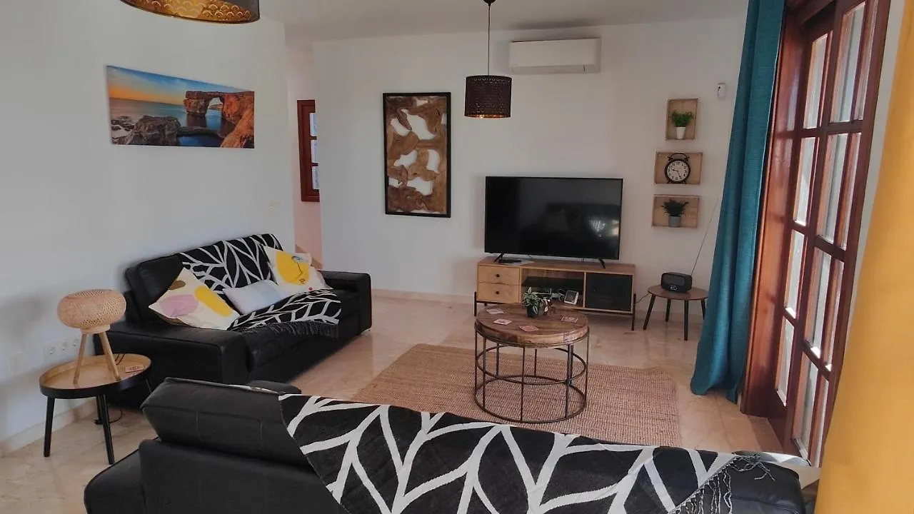 Villa Casa Del Sol Naciente - Heated Pools - Wifi - Uk,Be,Nl,Fr Tv Channels Playa Blanca
